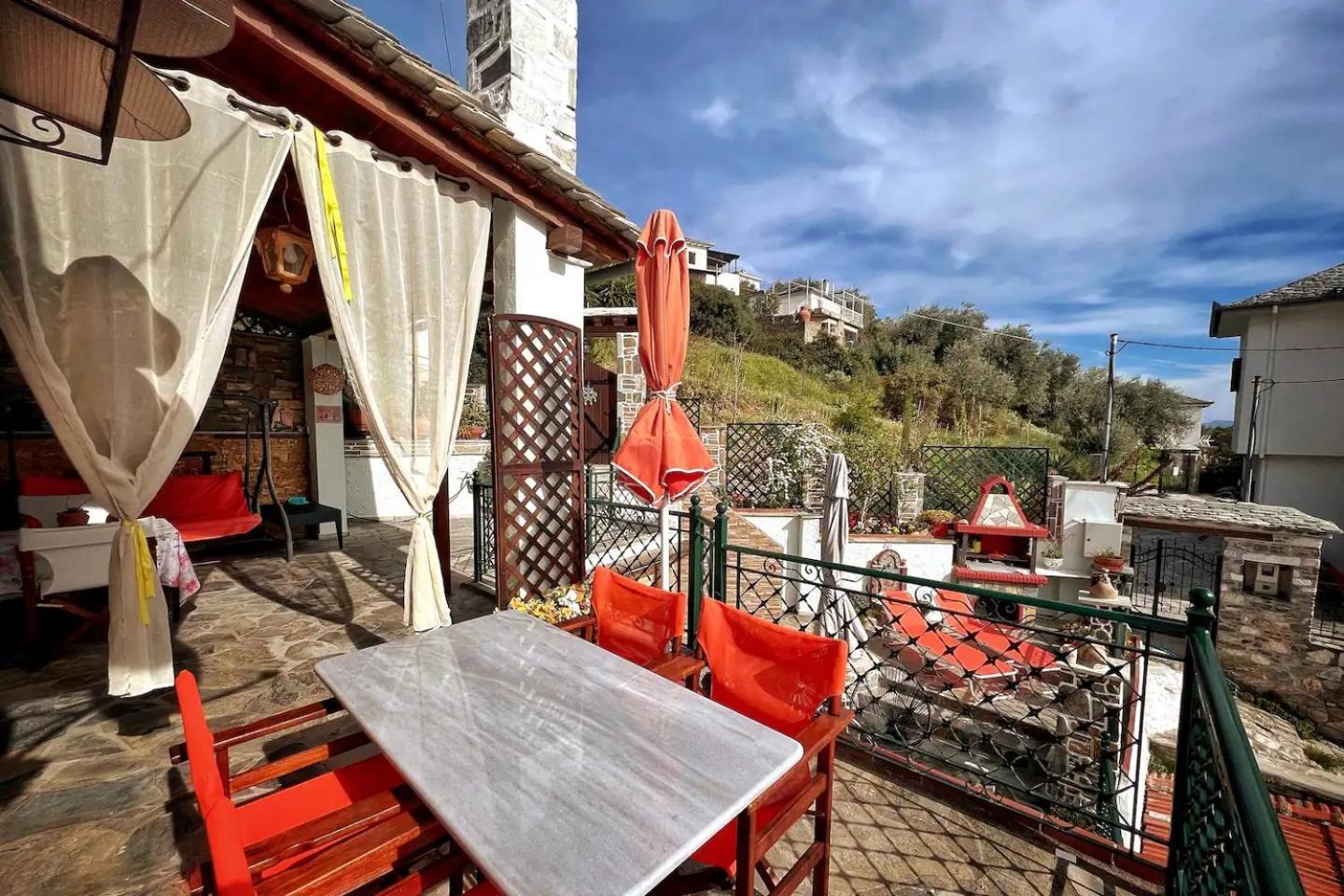 The Pagasetic Balcony - Magestic Sea Cottage Volos Bagian luar foto