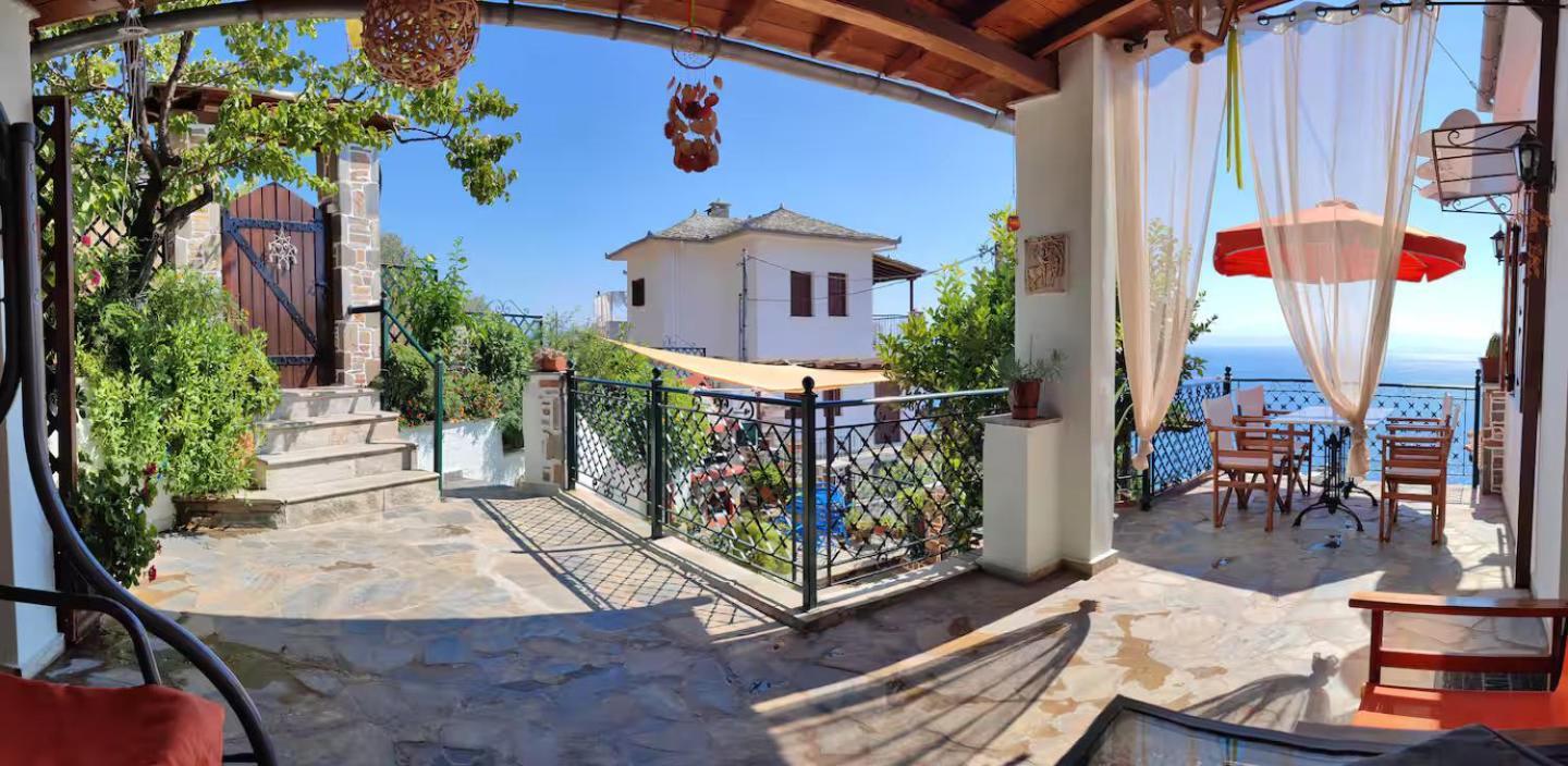 The Pagasetic Balcony - Magestic Sea Cottage Volos Bagian luar foto